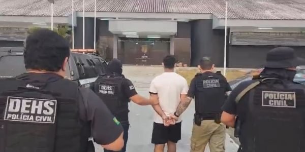 392ea0cc-96a6-405b-adde-b8216a35c701