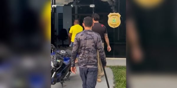 PhotoCollageMaker_20240607_215735902