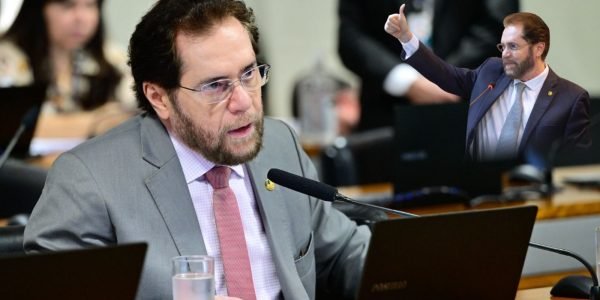 Senador Plínio Valério emplaca três projetos: justiça para vítimas, prevenção às drogas e apoio à Embrapa
