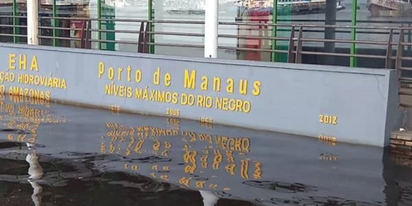 Cheia Rio Negro