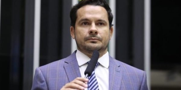 dc73325f-419a-42cb-8686-09b3e3c06261