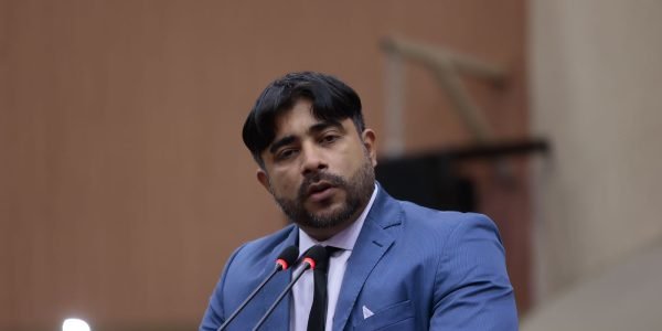 f4eb96a3-5743-4a61-9faf-aa3d49fc2ca1